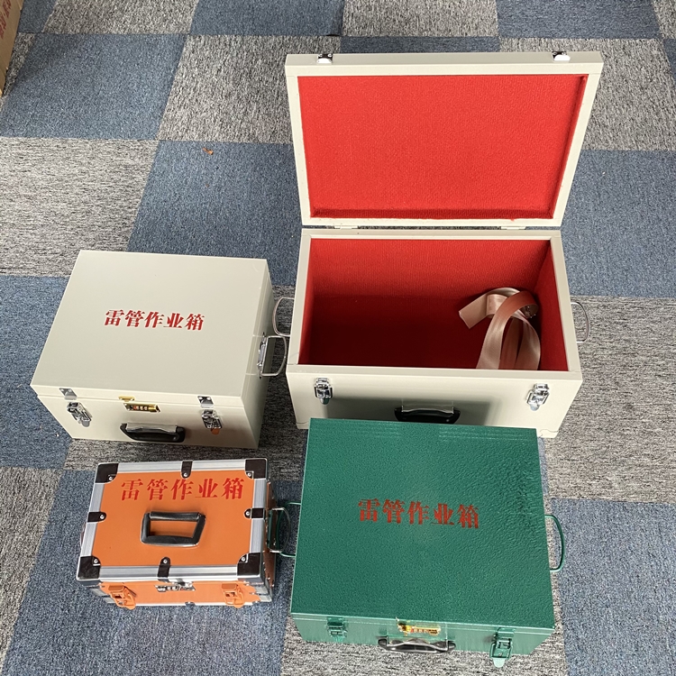 城区爆破工程作业箱如何选择？玻璃钢与传统材质的全面对比